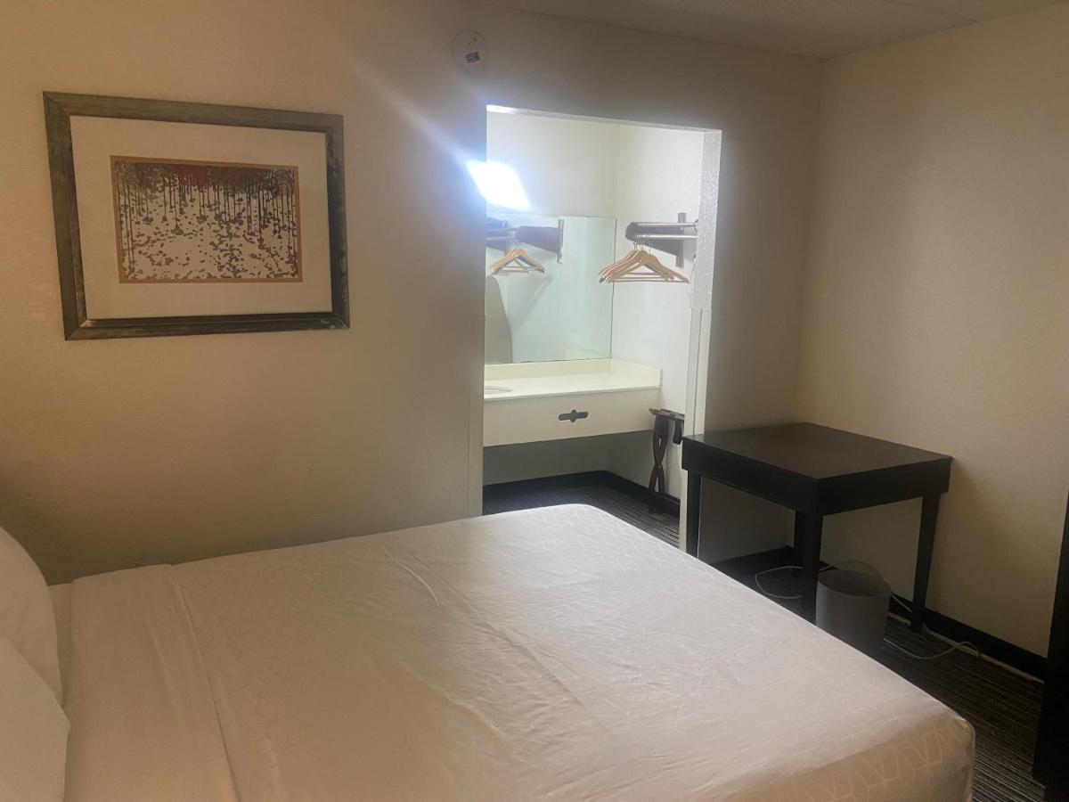 Budgetel Hotel Walterboro Buitenkant foto